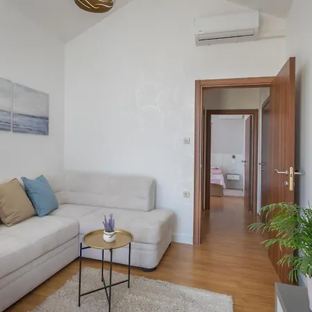 House Luna In With Private Pool (adults Only) Villa